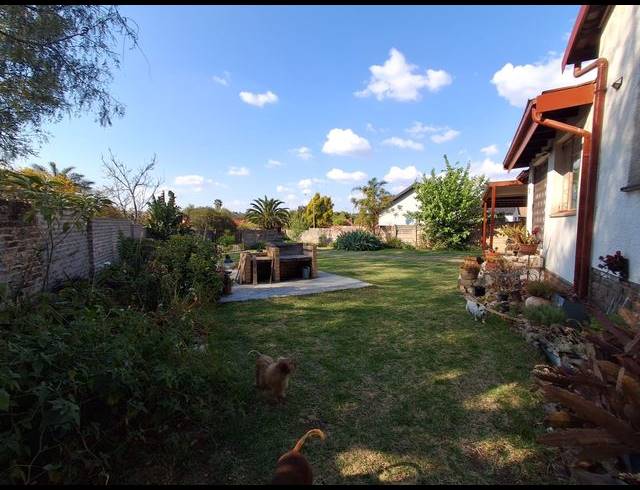 3 BEDROOM HOUSE FOR SALE IN BIRCHLEIGH NORTH